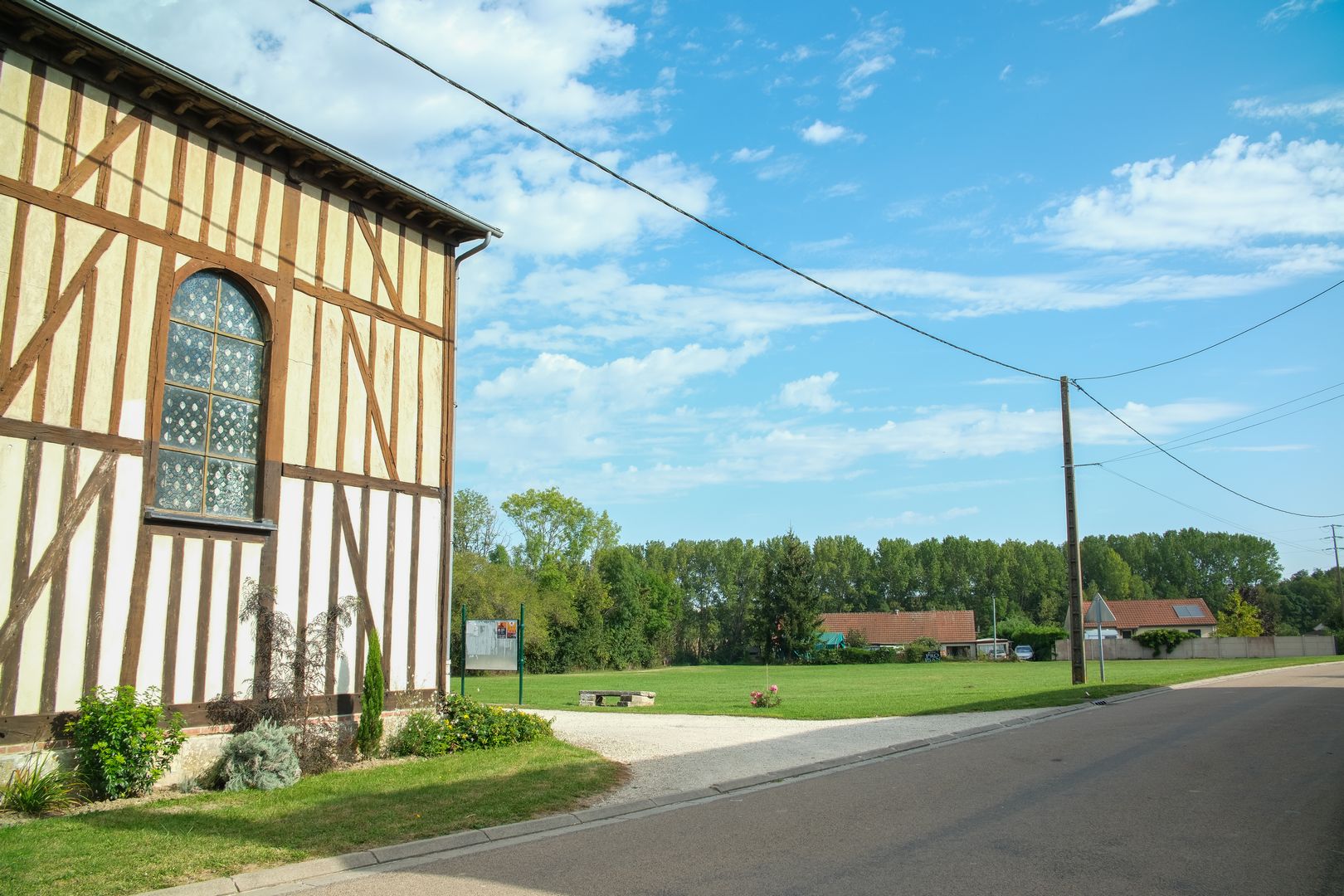 FayslaChapelle L'art est dans le pré